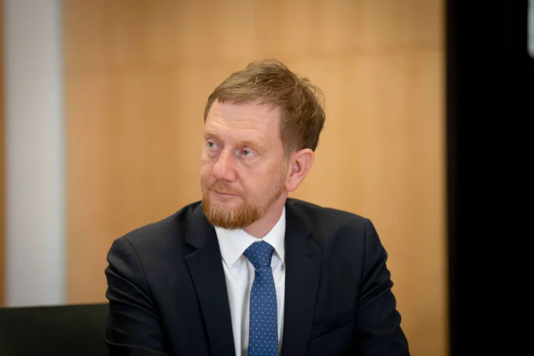 Vorschaubild: Sachsen: CDU gibt 230 Millionen Euro für linke Projekte frei