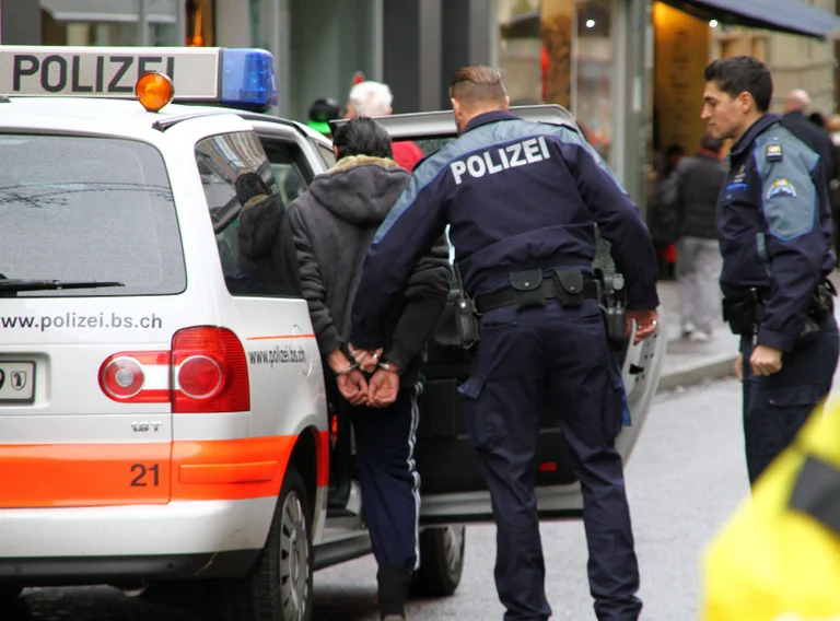 Vorschaubild: Auch in der Schweiz: Ausländer deutlich häufiger kriminell