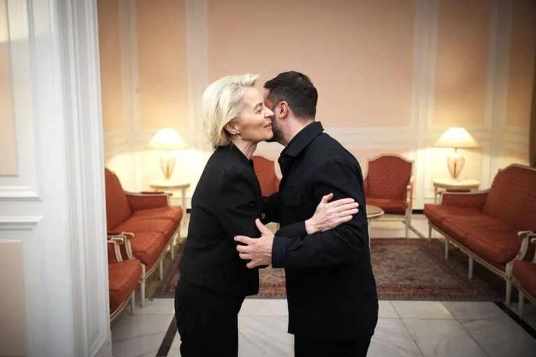 Vorschaubild: 100 Milliarden Euro: Brüssel prüft neuen Mega-Fonds für Ukraine