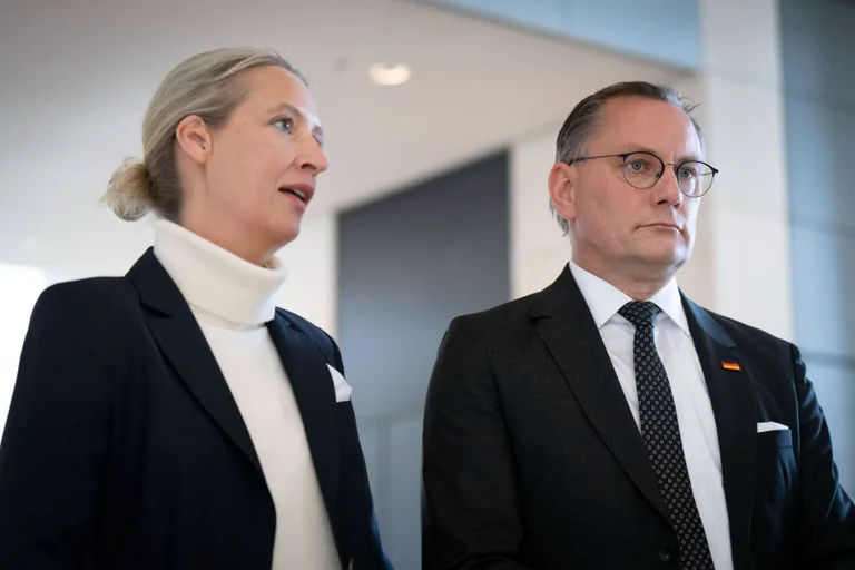 Vorschaubild: „Gesichert rechtsextremistisch“: AfD-Einstufung laut Jurist ohne Rechtsgrundlage