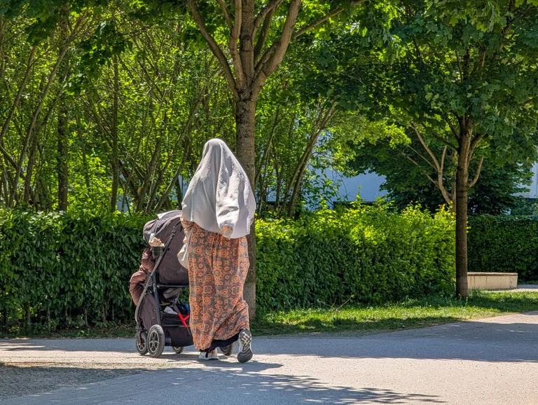 Vorschaubild: Familiennachzug brachte fast 240.000 Migranten nach Bayern