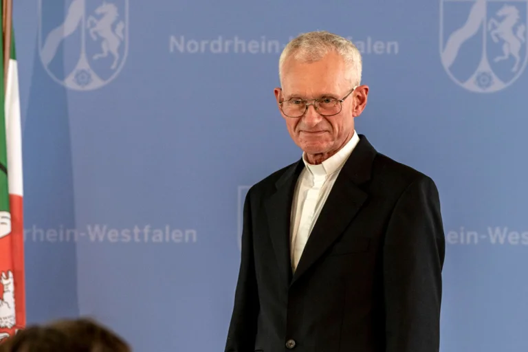 Vorschaubild: Köln: Linker Pfarrer legitimiert Straftat aus „Gründen der Demokratie“