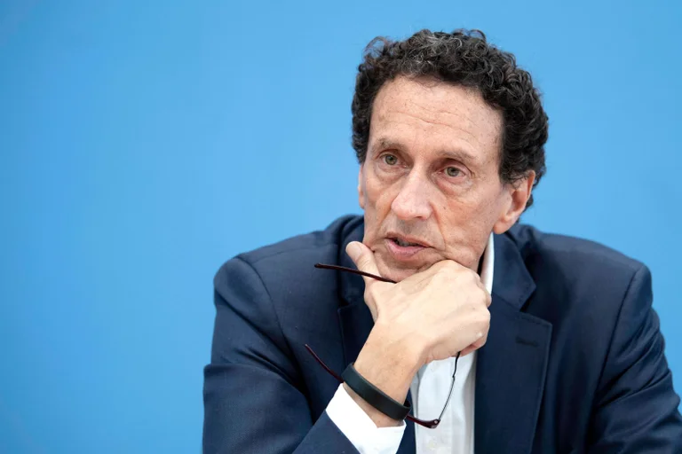 Vorschaubild: Ex-Kulturstaatsminister Nida-Rümelin vergleicht Höcke mit Goebbels