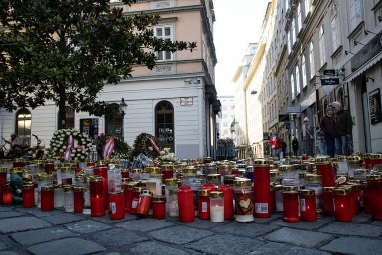 Vorschaubild: IS ruft zu weltweiten Anschlägen gegen Juden und Christen auf