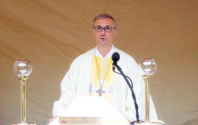 Vorschaubild: Hamburger Erzbischof: „Die Probleme im Land hätten wir auch ohne Migranten“