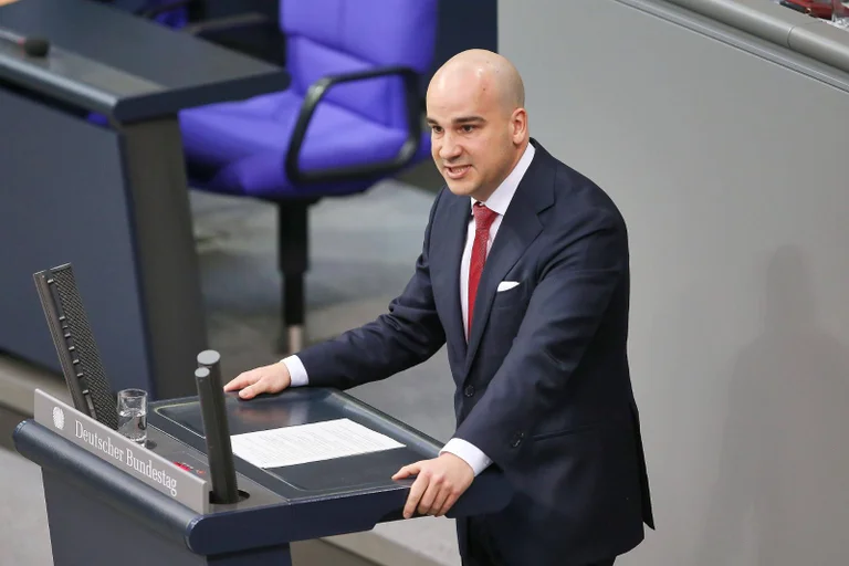 Vorschaubild: Tipps für Drogenkonsum und „Diversity“-Tage: AfD-Politiker wettert gegen woke Projekte