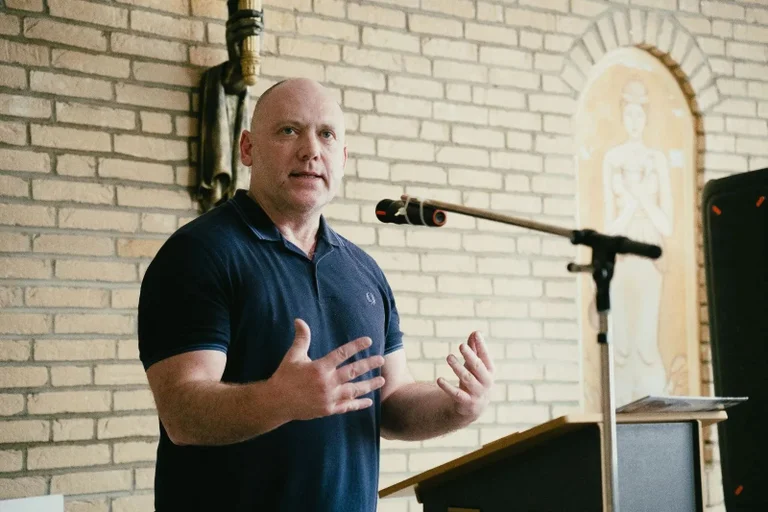 Vorschaubild: Fall Joachim Paul: AfD-Politiker wird Verwendung des Begriffs „Volk“ vorgehalten