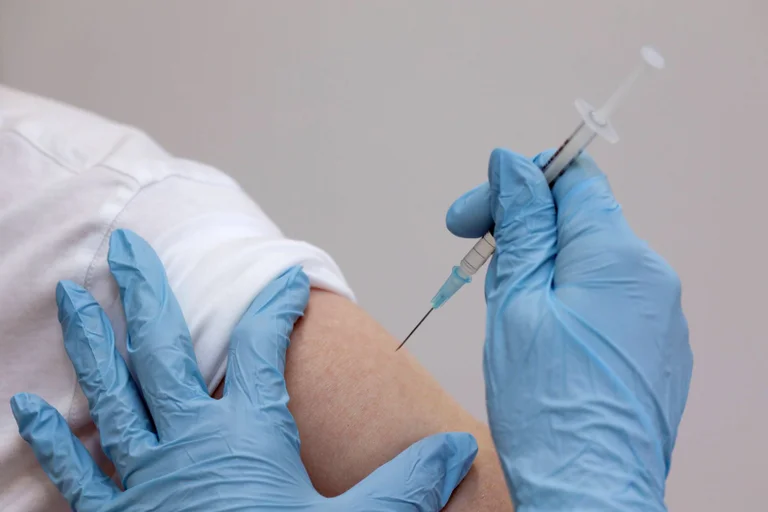 Vorschaubild: USA setzen neue Linie: Covid-Impfung nur noch freiwillig