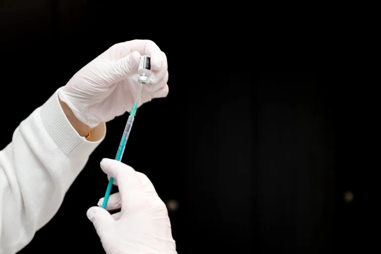 Vorschaubild: Corona, Grippe und Co.: Apotheken in NRW laden wieder zur „Langen Nacht des Impfens“ 