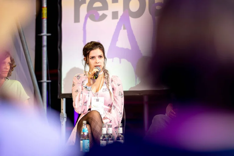 Vorschaubild: Streamerin Shurjoka meidet Partys – dort könnten „Nazis“ sein