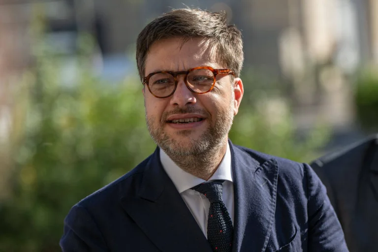 Vorschaubild: „Missachtung der Laizität“: Bürgermeister von Marseille stoppt christlichen Film