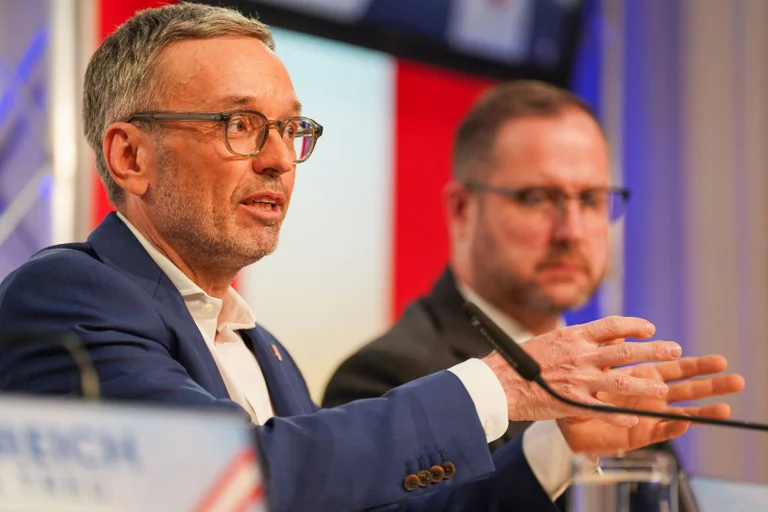 Vorschaubild: Gericht bestätigt: FPÖ darf DÖW „pseudowissenschaftlich“ nennen