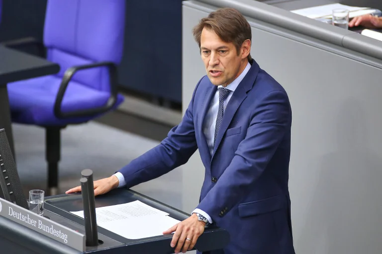 Vorschaubild: Nach FREILICH-Recherchen: AfD fordert Konsequenzen bei linksextremer Verlagspreisjury