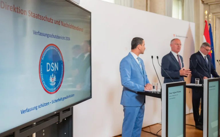 Vorschaubild: Skandal beim österreichischen Staatsschutz: Maulwurf soll für Muslimbrüder spioniert haben