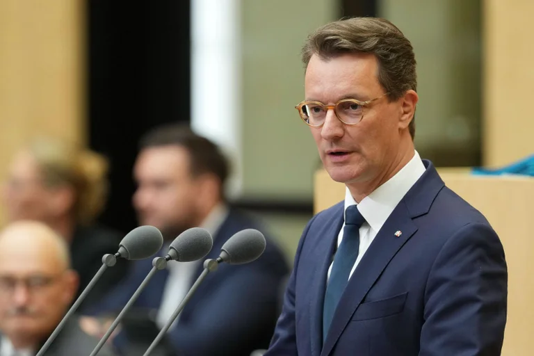 Vorschaubild: So sieht hartes Durchgreifen bei der CDU aus: NRW will freiwillige Ausreise statt Abschiebung