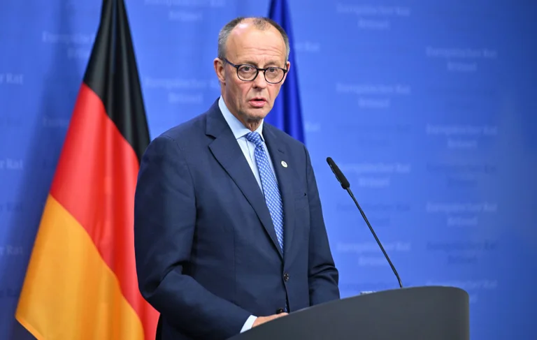 Vorschaubild: Kanzler Merz abgemahnt – Juristische Ohrfeige für CDU-Chef wegen unlauterer Werbung