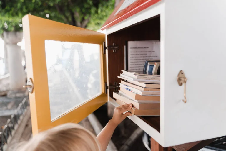 Vorschaubild: Buben, Tutus und linke Ideologie – Streit um Kinderliteratur im KPÖ-geführten Graz