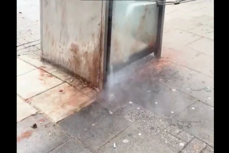 Vorschaubild: London muss jährlich 30.000 Pfund wegen Verschmutzung durch Paan-Spucker aufwenden