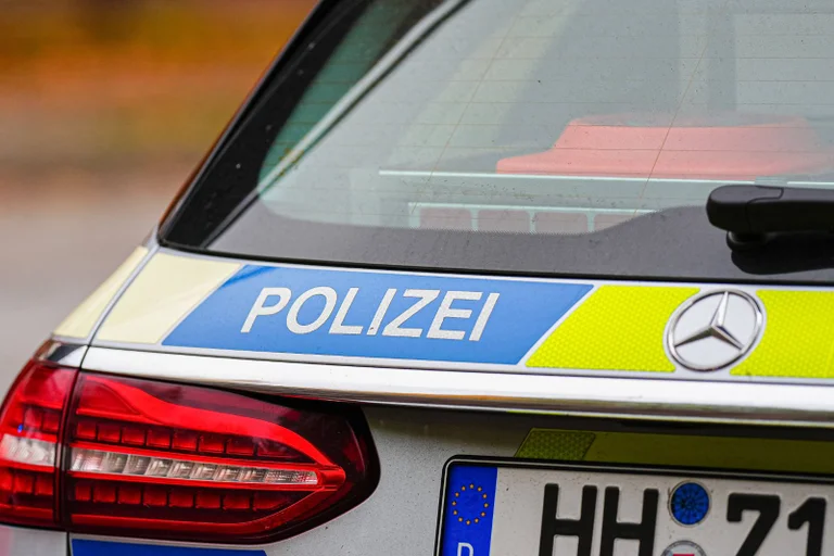 Vorschaubild: 1.830 Alias-Identitäten: Wie Hamburg die Kontrolle über gesuchte Straftäter verliert