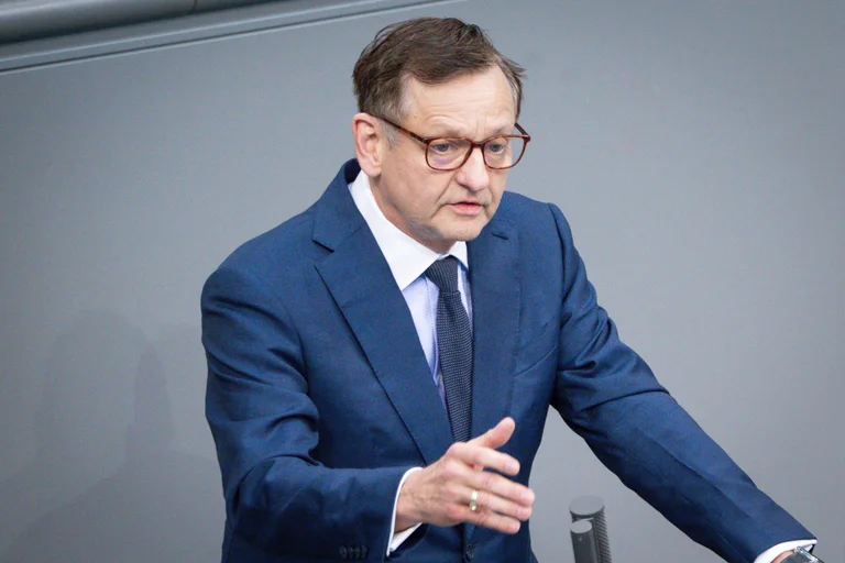 Vorschaubild: Nord-Stream-Sabotage: AfD-Politiker Gottschalk fordert Reparationen von Polen in Billionenhöhe