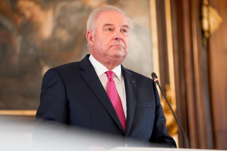 Vorschaubild: „Generäle und Soldaten rennen davon“: Ex-ÖVP-Landeshauptmann diffamiert Soldaten als Feiglinge