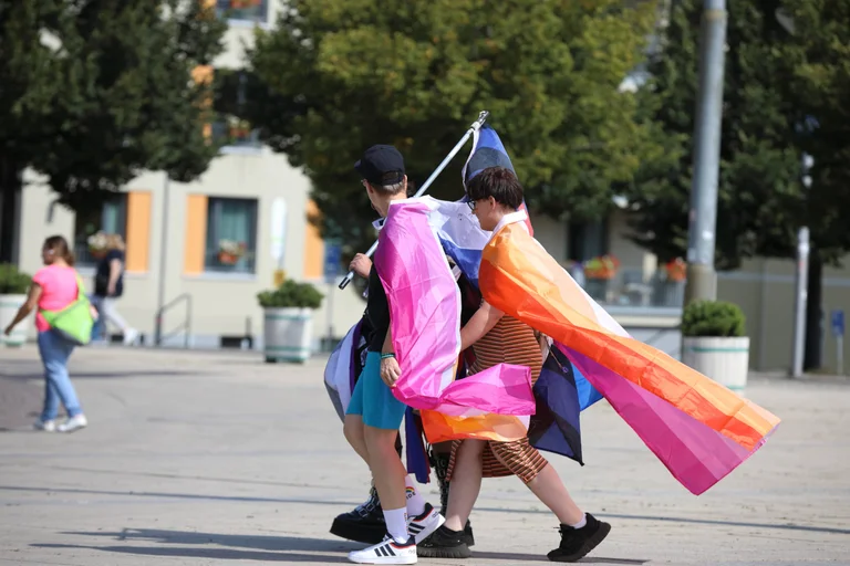 Vorschaubild: Zwischen Zahlen und Symbolpolitik: „Diverse“ in Hamburg nur eine Randerscheinung