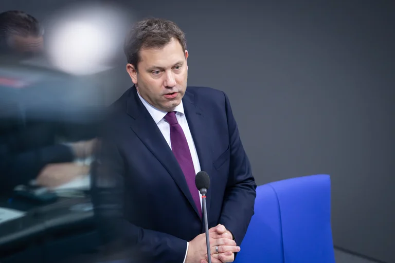 Vorschaubild: 119 Millionen Euro erlassen: Bund verzichtete 2025 auf Forderungen gegen fünf Staaten