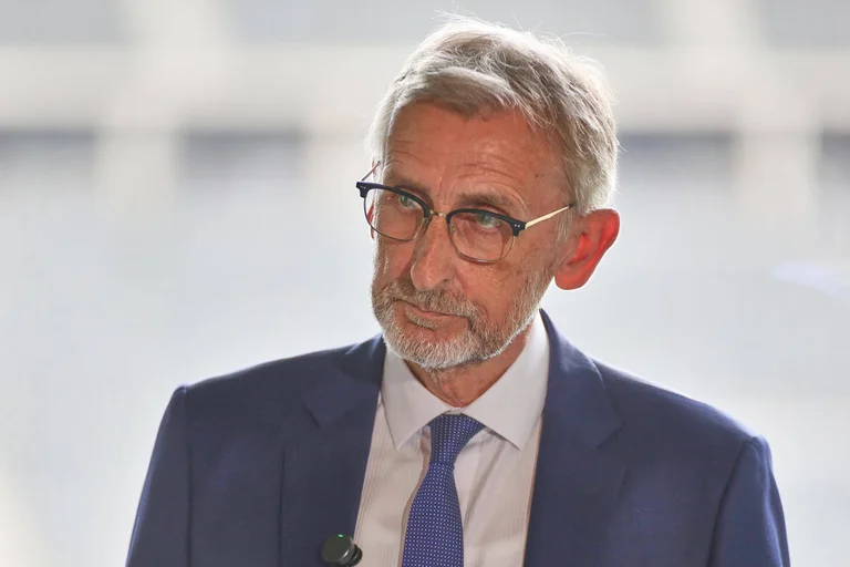 Vorschaubild: Nur fünf Prozent abgeschoben: Sachsen lässt Großteil der ausländischen Intensivtäter im Land