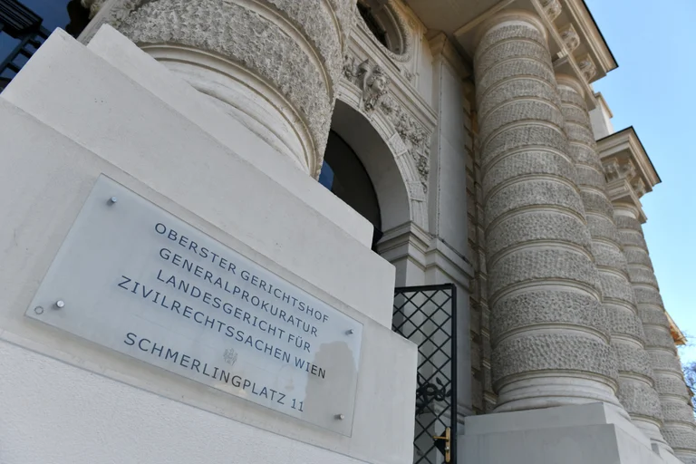 Vorschaubild: „System ÖVP“ in der Kritik: Rechtskräftig verurteilter ÖVP-Bürgermeister bleibt im Amt 