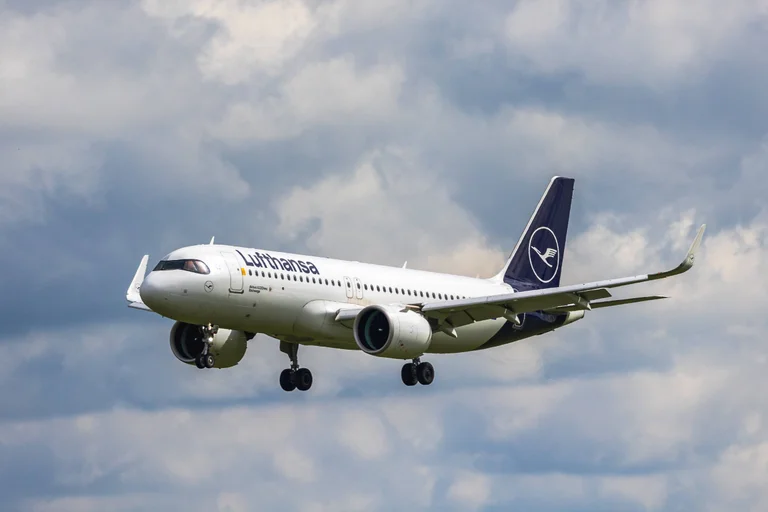 Vorschaubild: 15.000 Rückkehrer trotz Ausreiseprämie: Zahlen offenbaren Systemproblem in Deutschland