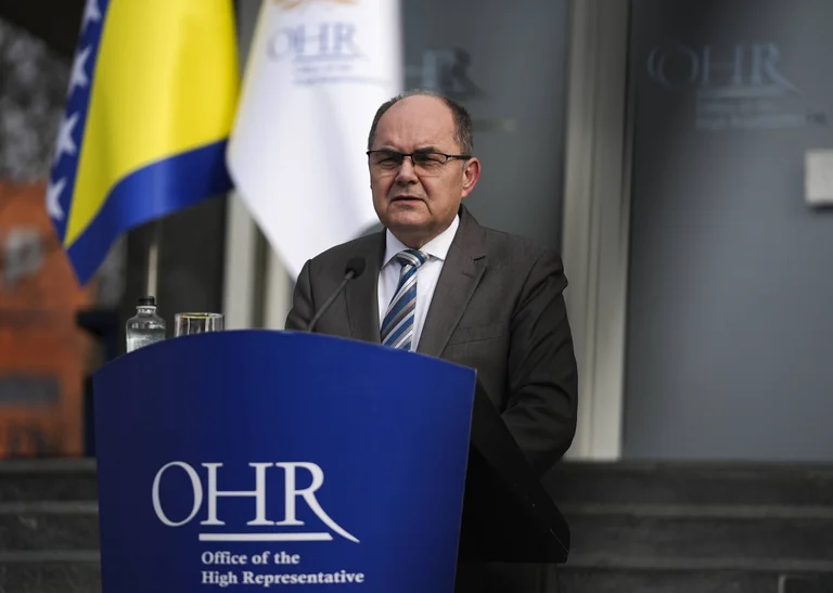 Vorschaubild: Verwaltete Zone statt Staat: Das gescheiterte Statebuilding in Bosnien 