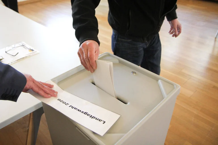 Vorschaubild: Baden-Württemberg: Muslime wenden sich zunehmend auch der AfD zu – Grüne verlieren an Rückhalt