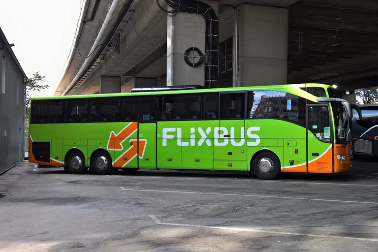 Vorschaubild: Heimreisen in Krisenzeiten: Osterverkehr von Ukrainern sorgt für politische Debatte