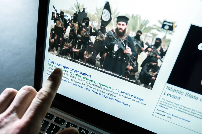 Vorschaubild: EU warnt vor neuem IS-Terror – Debatte um Rückholung von Dschihadisten bleibt