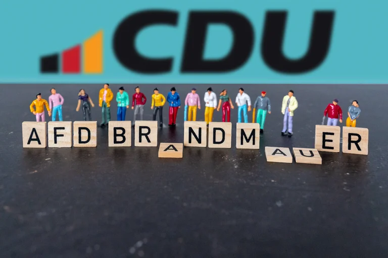 Vorschaubild: Mehrheit gegen Kurswechsel: CDU-Wähler halten weiter an Brandmauer zur AfD fest