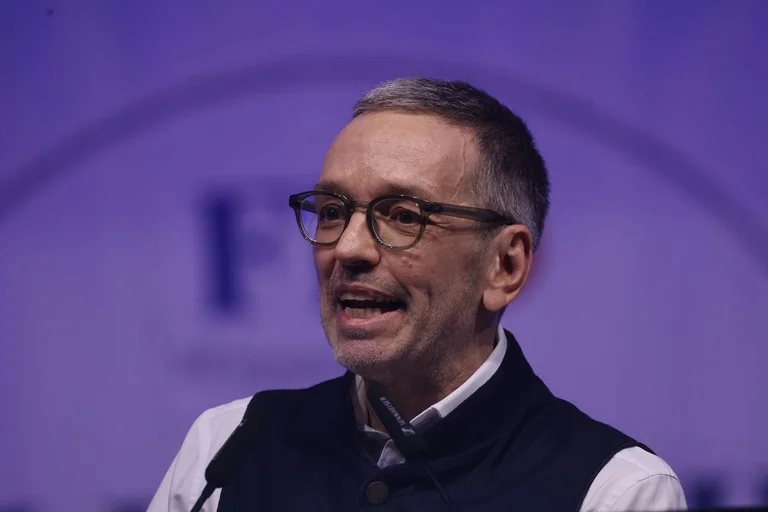 Vorschaubild: Absolute Mehrheit möglich: FPÖ laut Umfrage vor Durchbruch