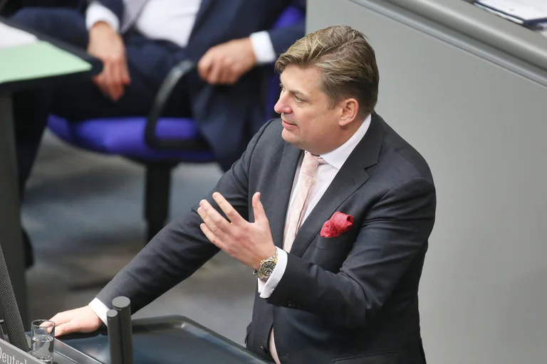 Vorschaubild: Annäherung an CDU um jeden Preis? Krah verlangt Verzicht auf AfD-Maximalforderungen