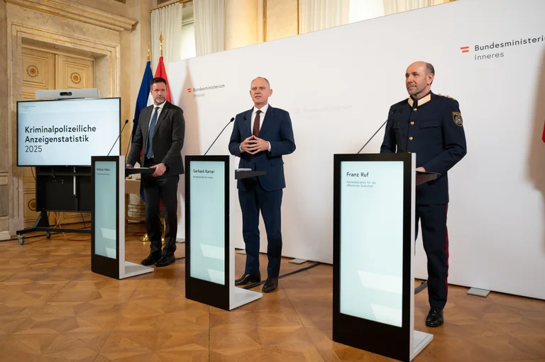 Vorschaubild: Neue Kriminalitätszahlen aus Österreich: Fast jeder zweite Tatverdächtige kein Staatsbürger