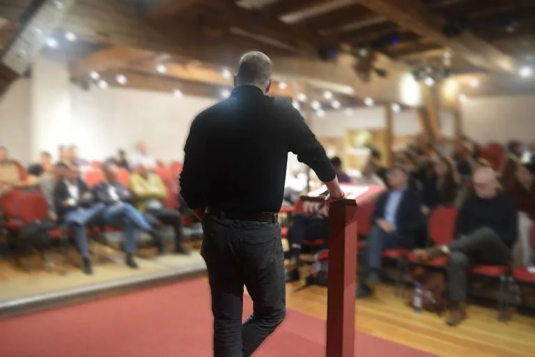 Vorschaubild: „Dienen – über die Zukunft einer Tugend“: FAV-Akademie in Kärnten stellt alte Pflicht neu zur Debatte