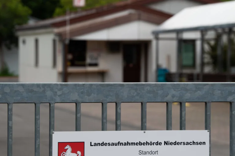 Vorschaubild: Niedersachsens Ausreisezentrum: Leer, teuer, wirkungslos