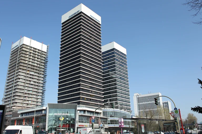 Vorschaubild: Asyl-Hochhaus wird Millionenfalle: Hamburg zahlt bis zu 2.000 Euro pro Migrant