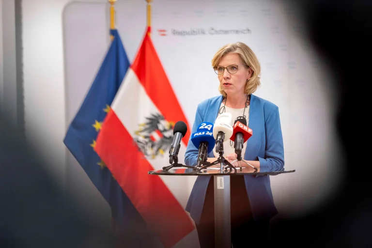 Vorschaubild: Renaturierung: Gewesslers EU-Gesetz bringt Länder gegen Brüssel auf