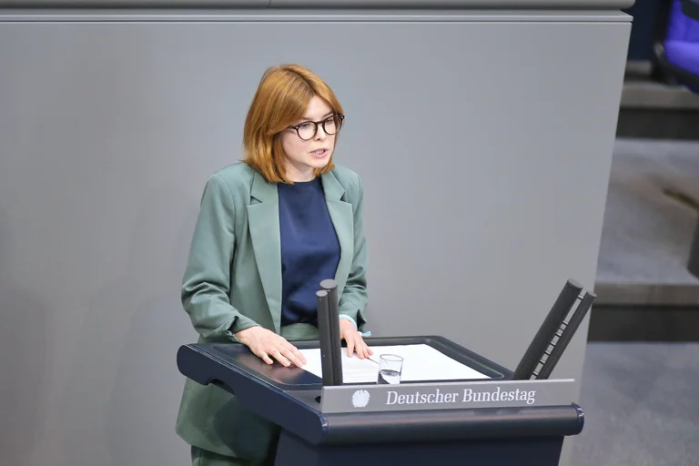 Vorschaubild: Nach Nowak-Mord: Grüne Politikerin nennt Debatte um antiweißen Rassismus rechten Trick