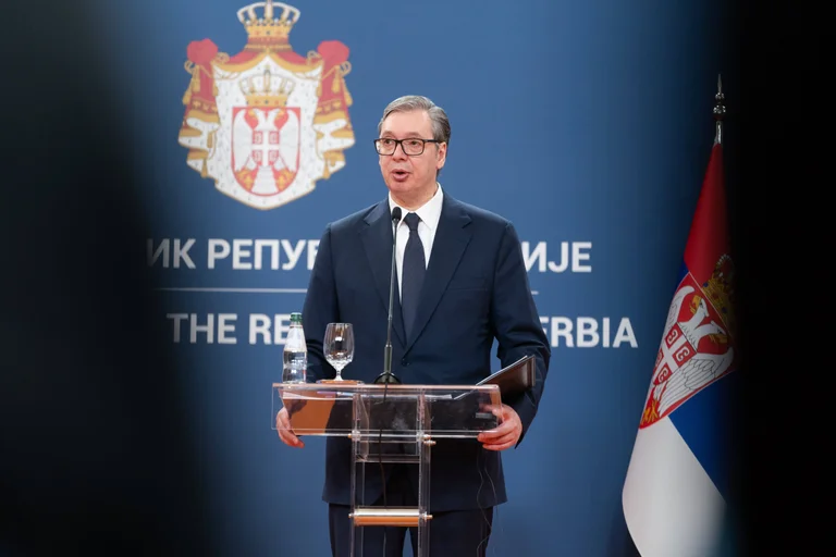 Vorschaubild: Serbien vor Neuwahlen: Vučić greift zum letzten Machtmanöver