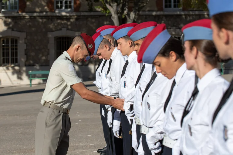 Vorschaubild: Frankreich: Militärschule schließt katholische Schüler aus