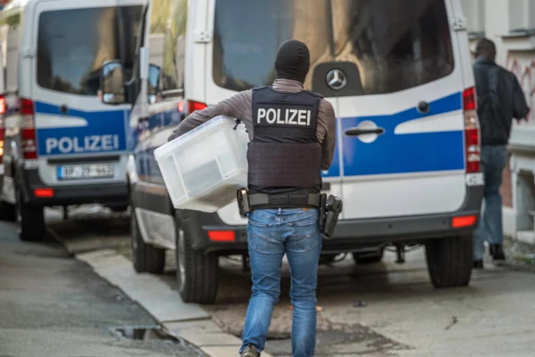 Vorschaubild: Von Hasspostings bis EU-Sanktionen: Meinungsfreiheit unter Druck