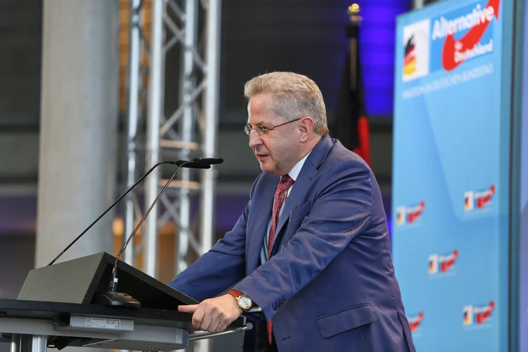 Vorschaubild: Der Architekt besichtigt die Baustelle: Hans-Georg Maaßen und die AfD