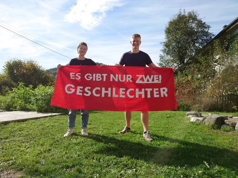 Vorschaubild: „Es gibt nur zwei Geschlechter“: Junge Tat wegen Protestaktion vor Gericht