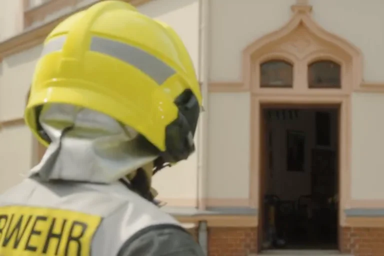 Vorschaubild: Nach Farbattacken jetzt Buttersäure? Schon wieder Anschlag auf Identitären-Zentrum in Chemnitz