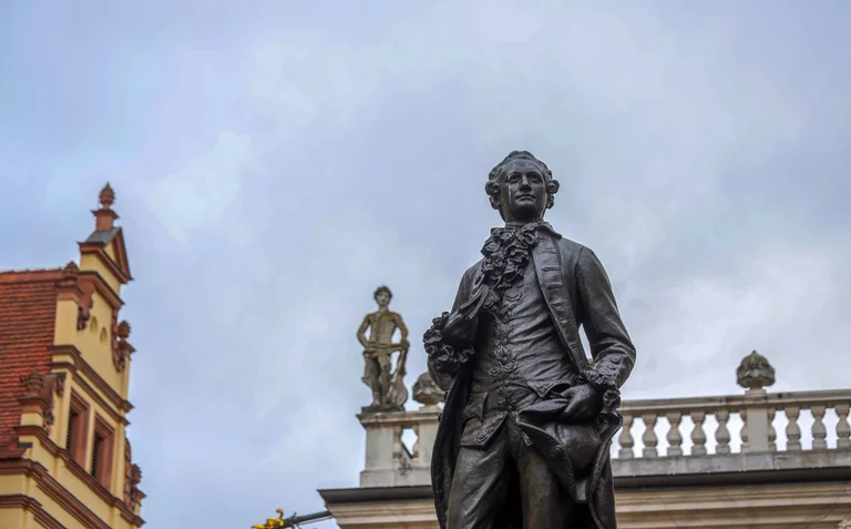 Von Hoffmann von Fallersleben bis Goethe: Die vierte Folge der Lyrikreihe widmet sich den großen Themen Freiheit, Heimat, Heldentum und Aufruhr.